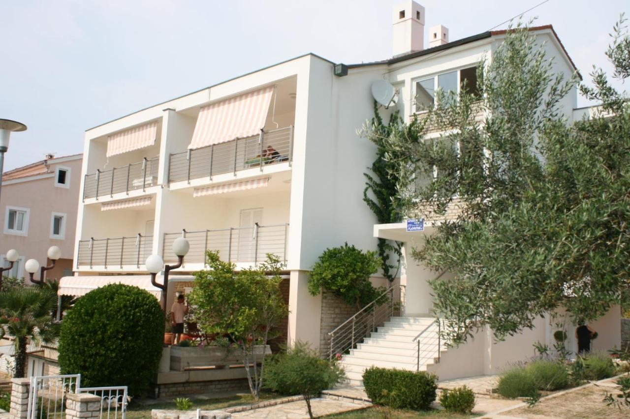 Apartments With A Parking Space Novalja, Pag - 6398 Extérieur photo