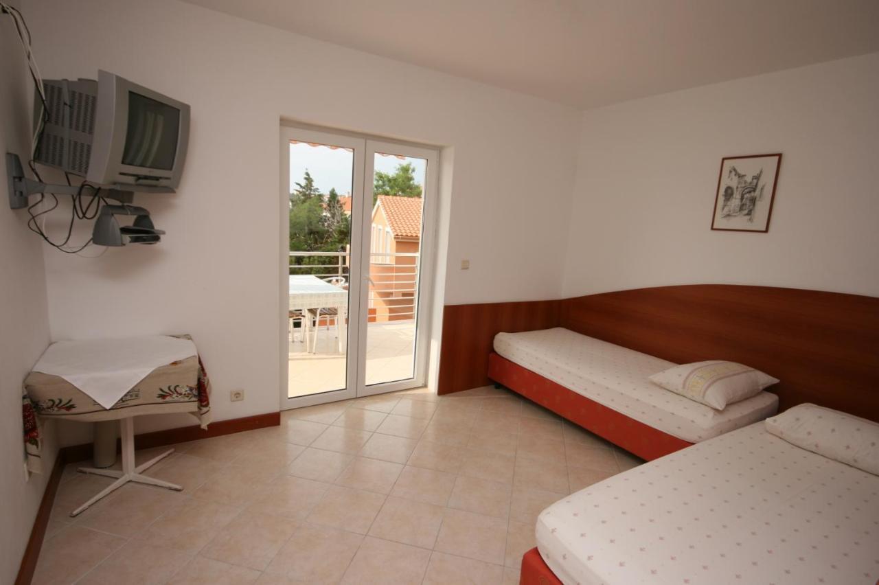 Apartments With A Parking Space Novalja, Pag - 6398 Extérieur photo