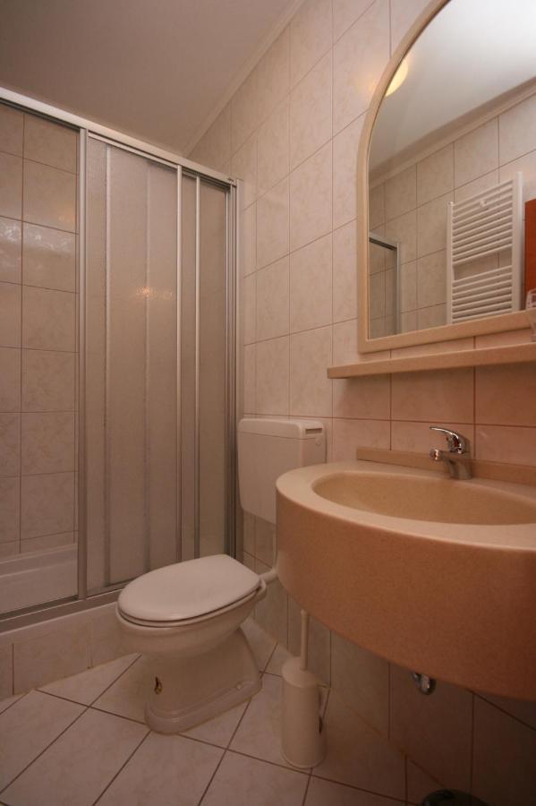 Apartments With A Parking Space Novalja, Pag - 6398 Extérieur photo